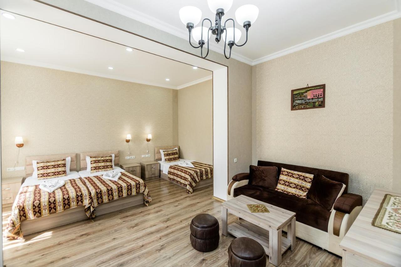 The Oldest Tbilisi Hotel Екстериор снимка
