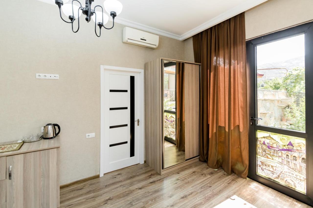 The Oldest Tbilisi Hotel Екстериор снимка